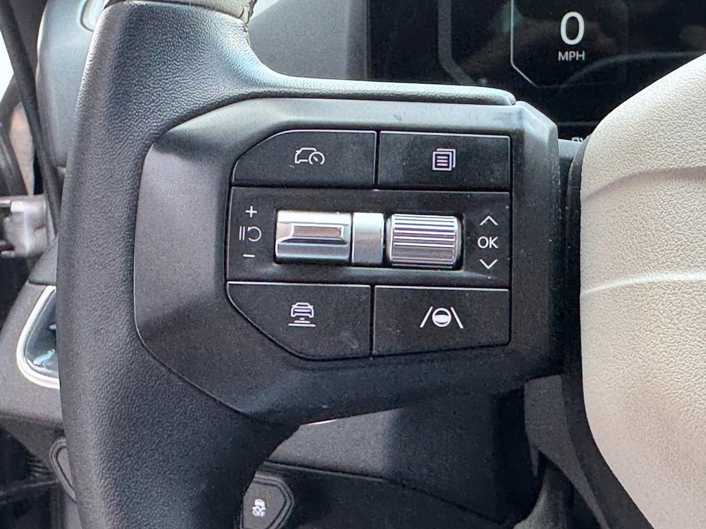 Kia K4 Vehicle Full-screen Gallery Image 18