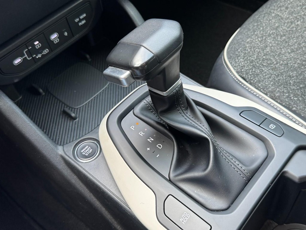 Kia K4 Vehicle Full-screen Gallery Image 21
