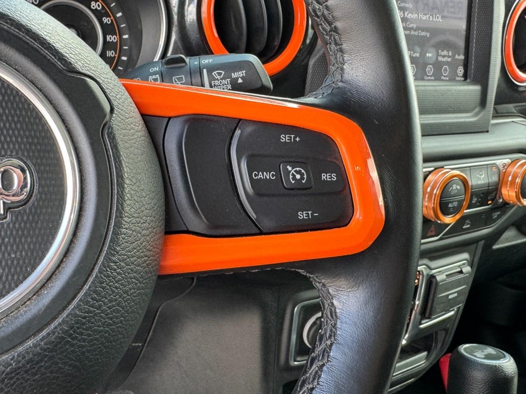 Jeep Wrangler Vehicle Full-screen Gallery Image 19