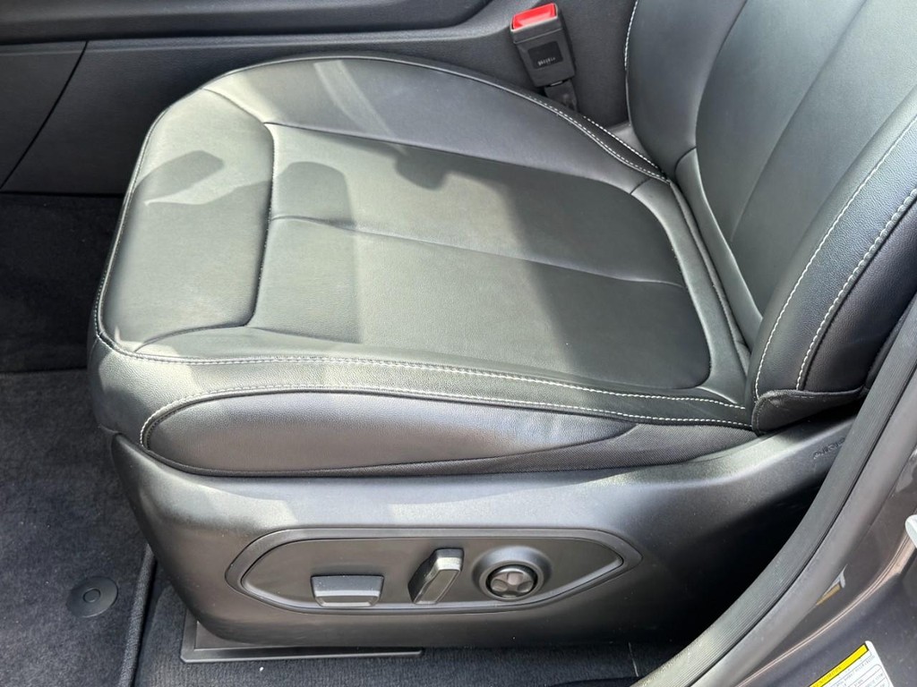 Jeep Grand Cherokee Vehicle Full-screen Gallery Image 27