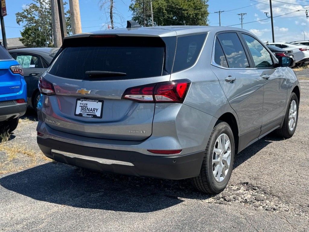 Chevrolet Equinox Vehicle Full-screen Gallery Image 03