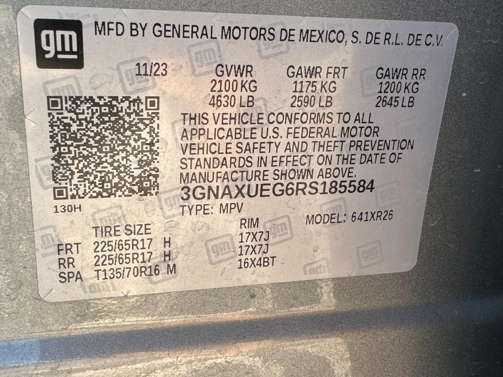Chevrolet Equinox Vehicle Full-screen Gallery Image 24