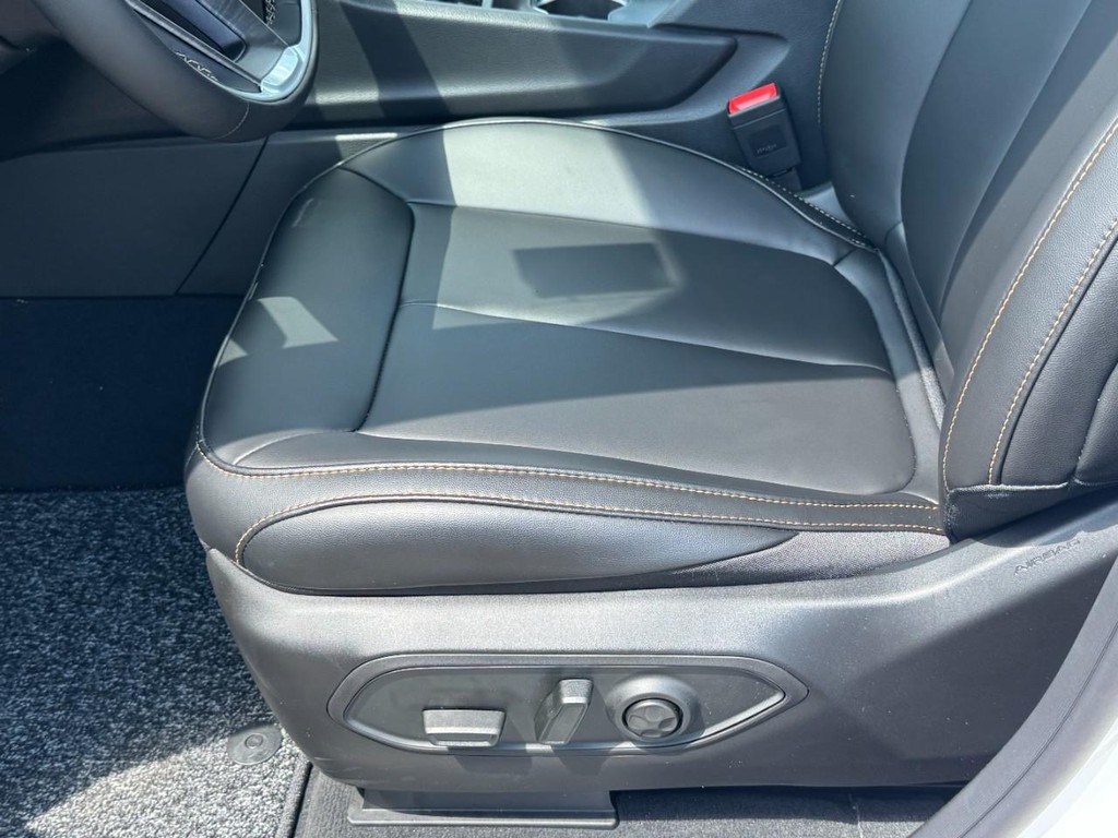 Jeep Grand Cherokee Vehicle Full-screen Gallery Image 18