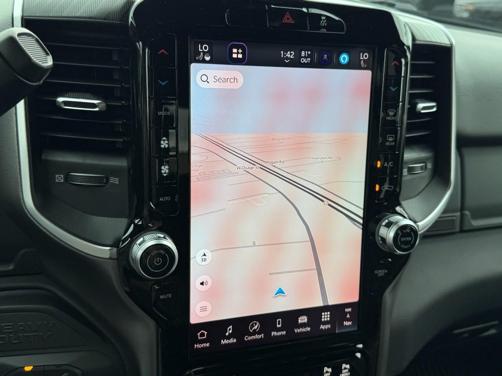 Ram 2500 Vehicle Full-screen Gallery Image 17