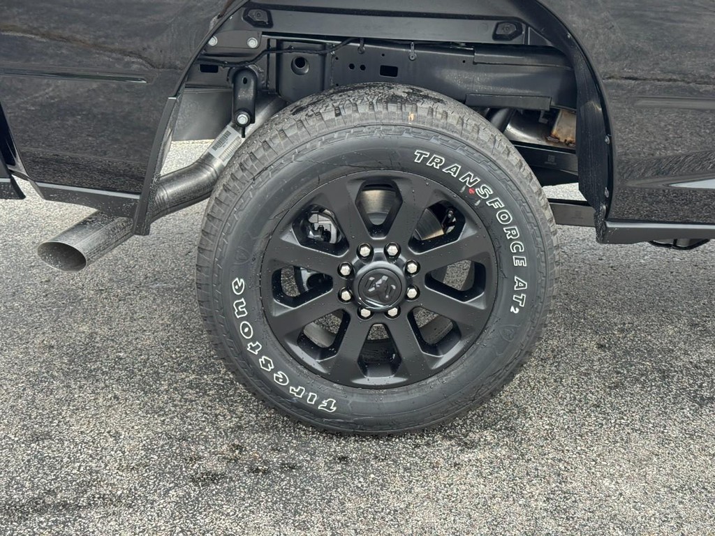 Ram 2500 Vehicle Full-screen Gallery Image 05