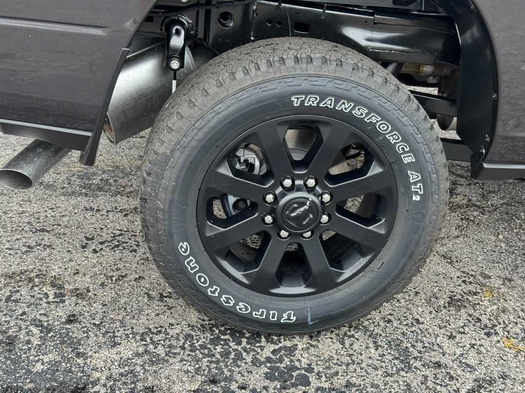Ram 2500 Vehicle Full-screen Gallery Image 05