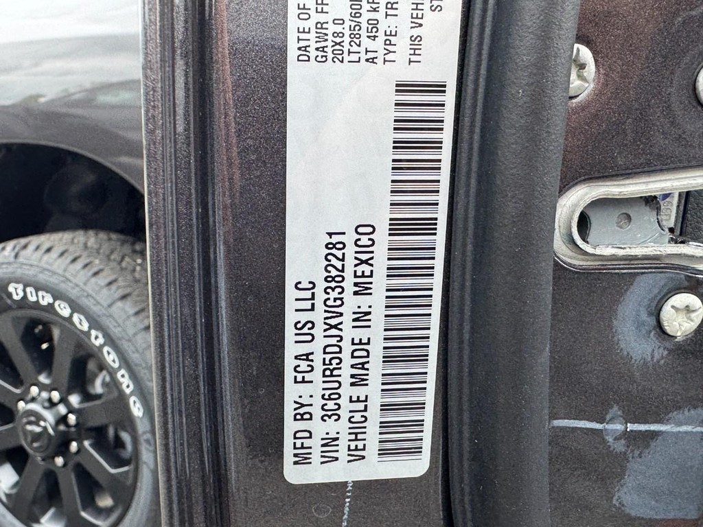 Ram 2500 Vehicle Full-screen Gallery Image 19