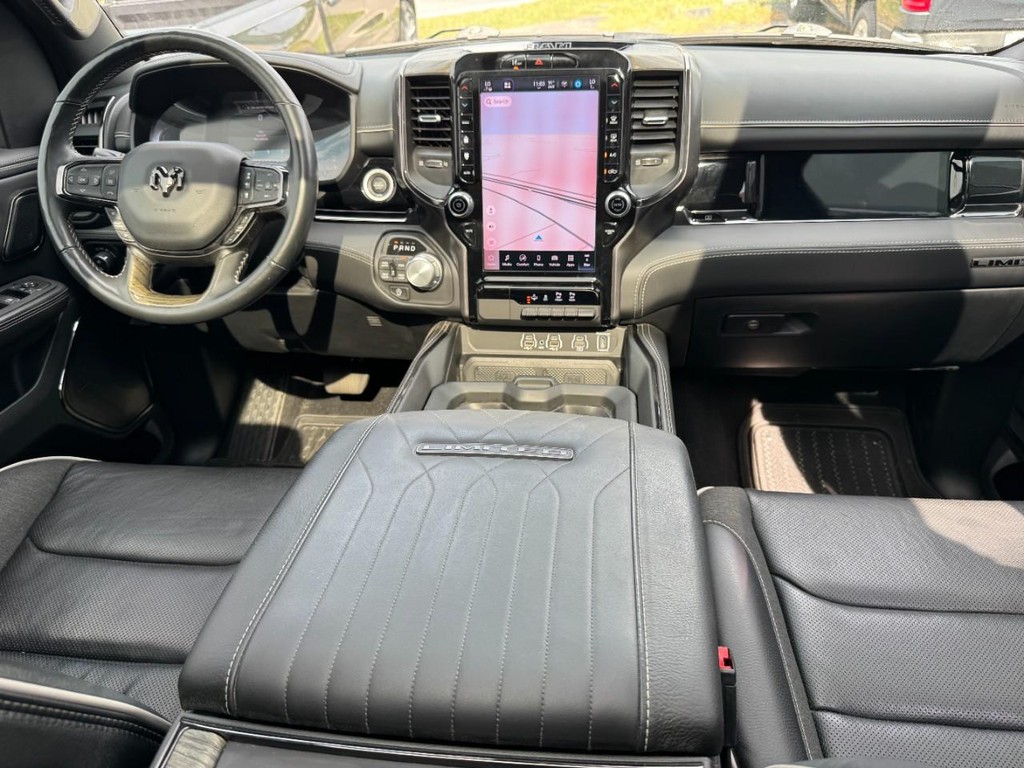 Ram 1500 Vehicle Full-screen Gallery Image 13