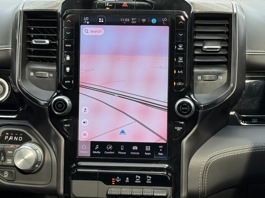 Ram 1500 Vehicle Full-screen Gallery Image 15