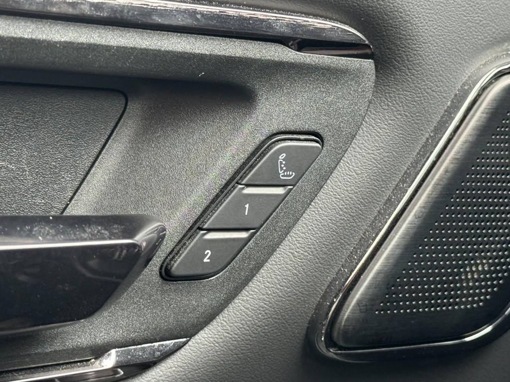 Ram 1500 Vehicle Full-screen Gallery Image 18