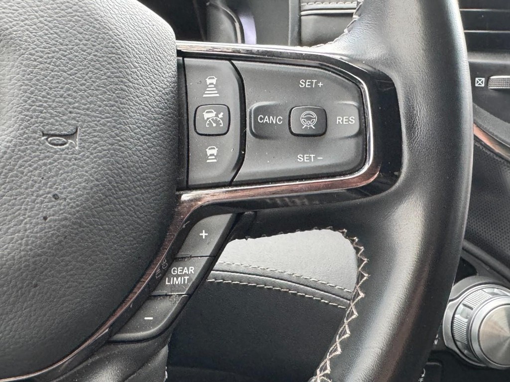 Ram 1500 Vehicle Full-screen Gallery Image 20