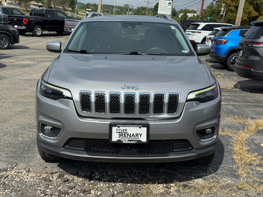 Jeep Cherokee Vehicle Full-screen Gallery Image 11