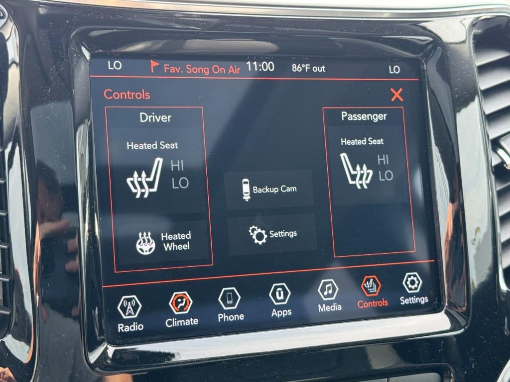 Jeep Cherokee Vehicle Full-screen Gallery Image 23