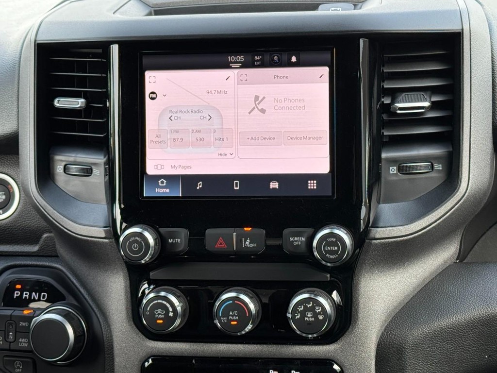 Ram 1500 Vehicle Full-screen Gallery Image 10