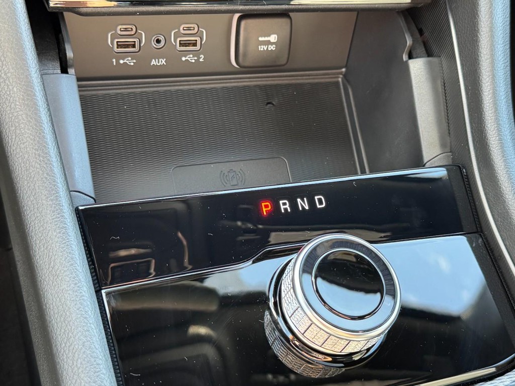 Jeep Grand Cherokee Vehicle Full-screen Gallery Image 14