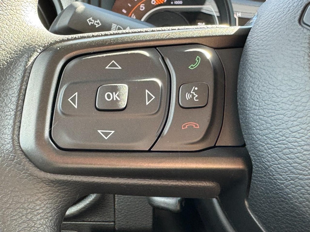Jeep Wrangler Vehicle Full-screen Gallery Image 13