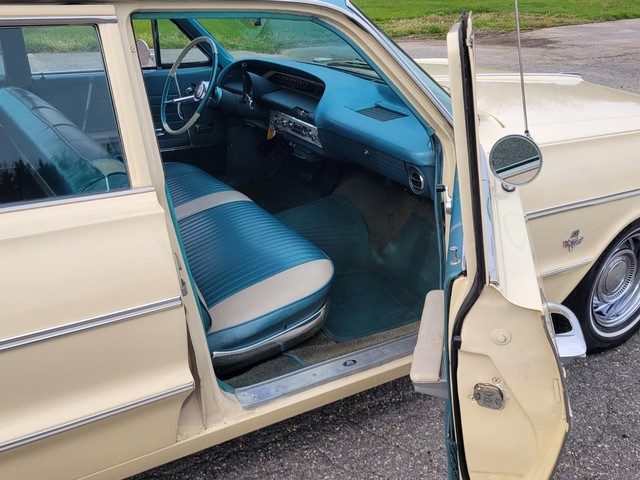 Chevrolet Impala Vehicle Image 28