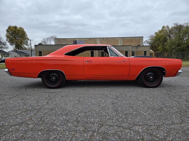 more details - plymouth roadrunner