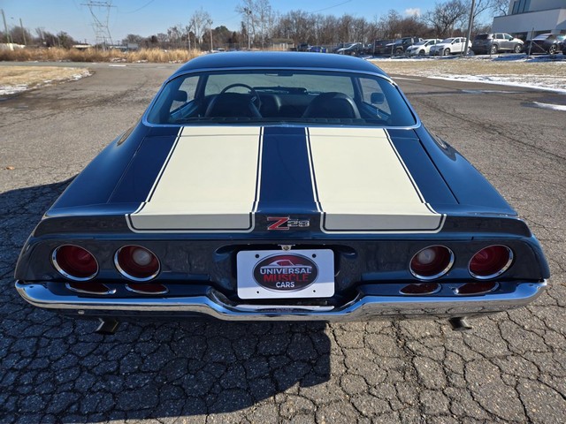 Chevrolet Camaro Vehicle Image 35