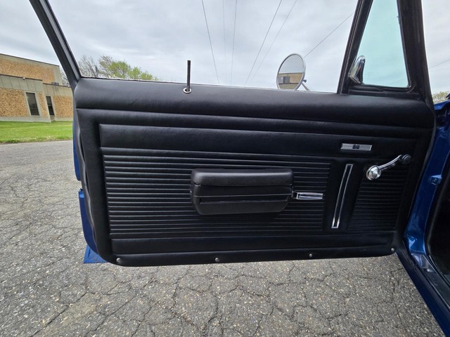 Chevrolet Nova Vehicle Image 33