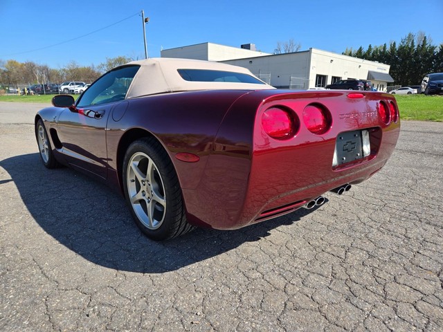 Chevrolet Corvette Vehicle Image 32