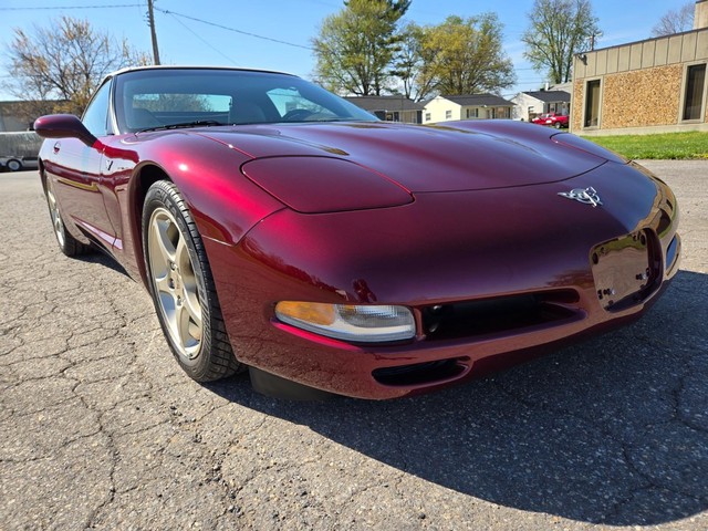 Chevrolet Corvette Vehicle Image 32