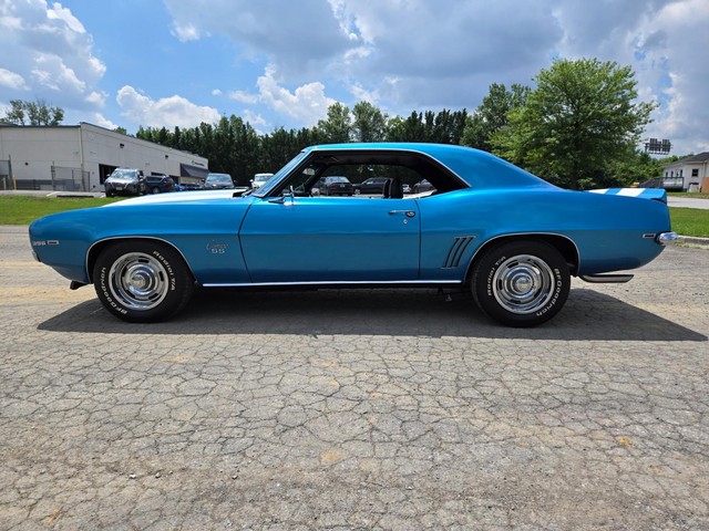 Chevrolet Camaro Vehicle Image 03