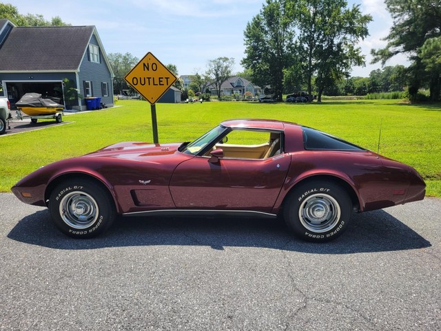Chevrolet Corvette Vehicle Image 17