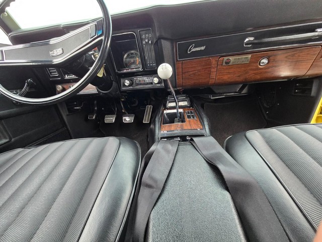 Chevrolet Camaro Vehicle Image 23