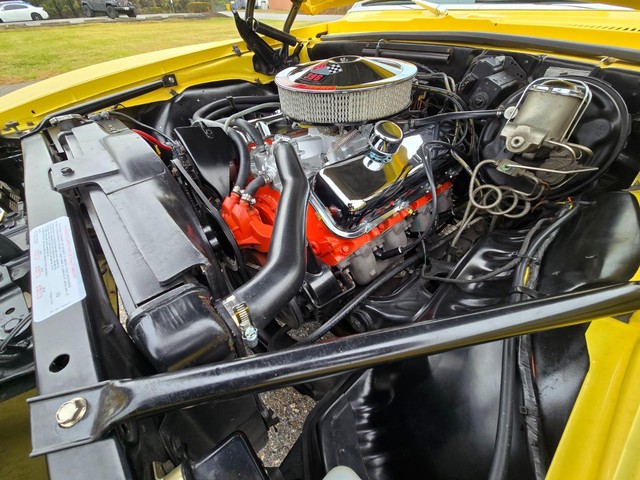 Chevrolet Camaro Vehicle Image 28