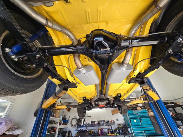 Chevrolet Camaro Vehicle Image 33