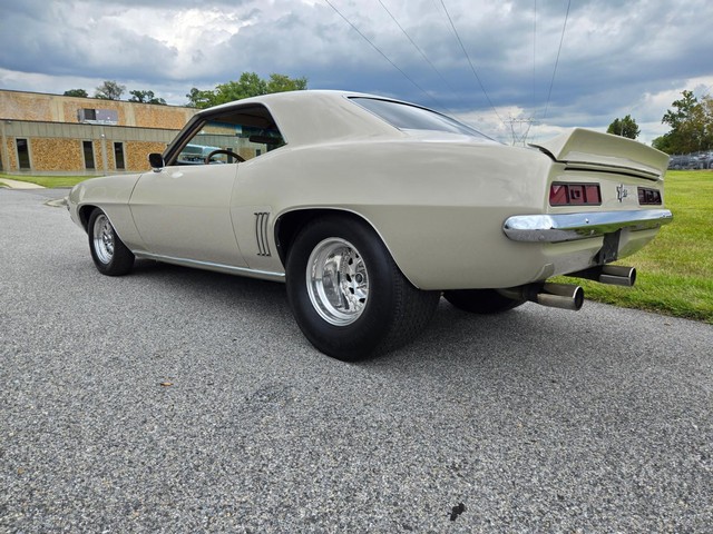 Chevrolet Camaro Vehicle Image 36