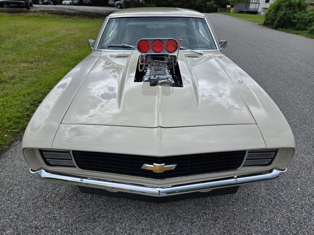 Chevrolet Camaro Vehicle Image 36