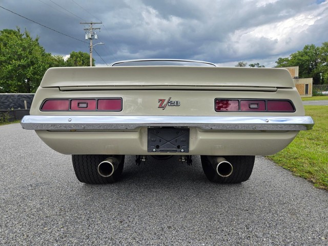 Chevrolet Camaro Vehicle Image 36