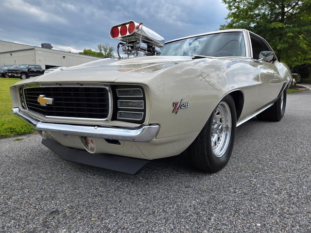 Chevrolet Camaro Vehicle Image 36