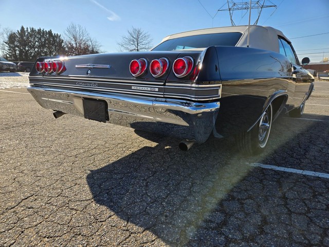 Chevrolet Impala Vehicle Image 08