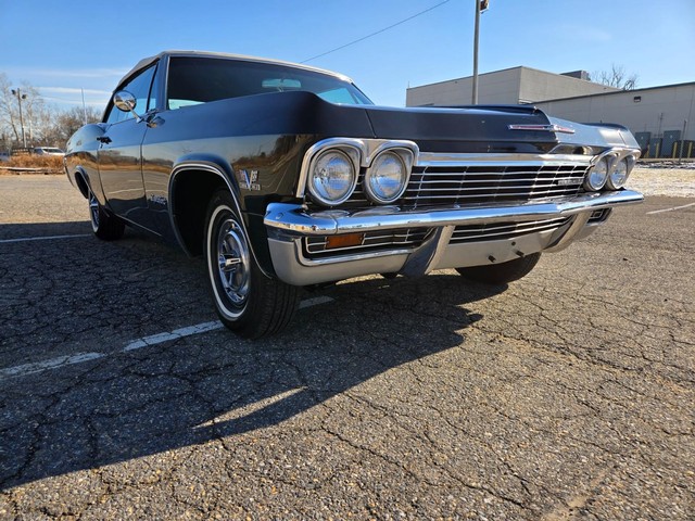 Chevrolet Impala Vehicle Image 13