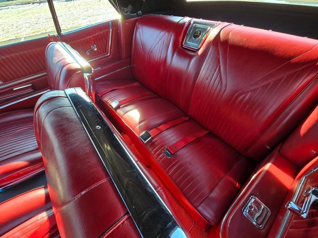 Chevrolet Impala Vehicle Image 22