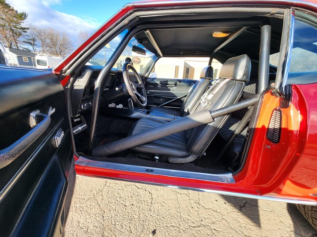 Chevrolet Camaro Vehicle Image 14