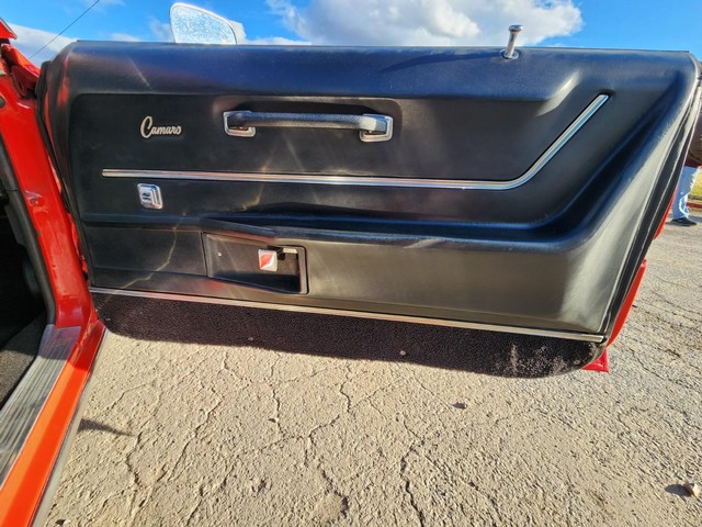 Chevrolet Camaro Vehicle Image 23