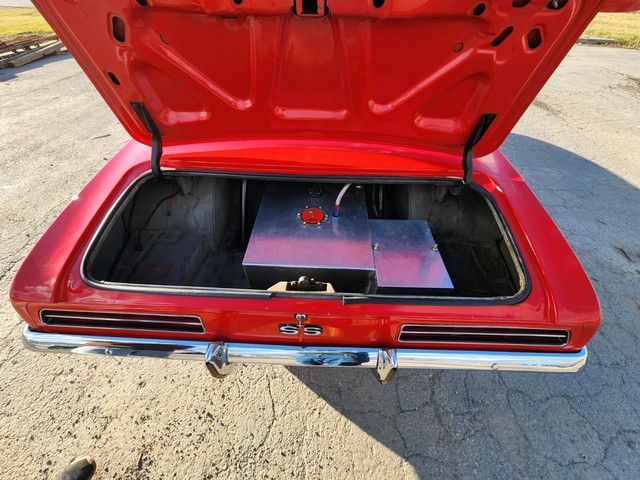 Chevrolet Camaro Vehicle Image 24