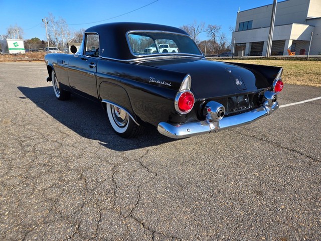 Ford Thunderbird Vehicle Image 05