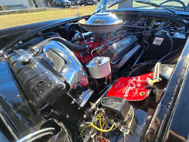 Ford Thunderbird Vehicle Image 23