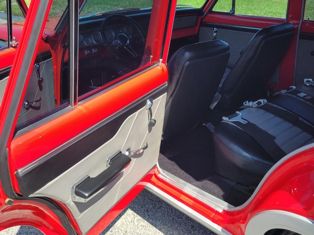 Chevrolet Nova Vehicle Image 21