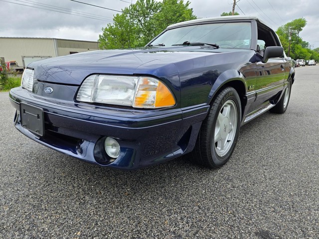 Ford Mustang Vehicle Image 11