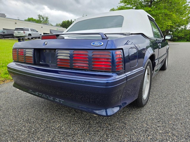 Ford Mustang Vehicle Image 13