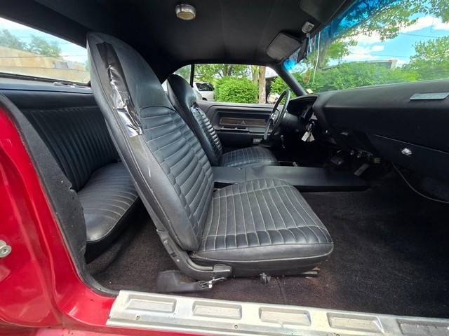 Dodge Challenger Vehicle Image 23