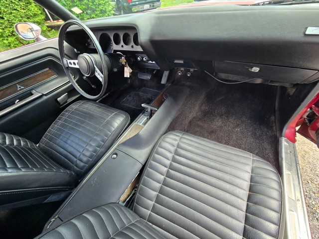 Dodge Challenger Vehicle Image 25
