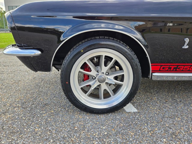 Ford Mustang Vehicle Image 21