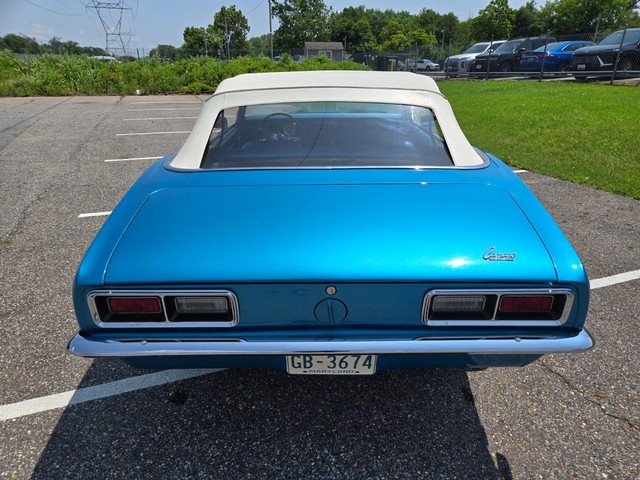 Chevrolet Camaro Vehicle Image 12